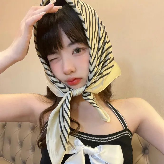黑暗智宅海报