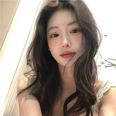我的女神室友斗娜海报